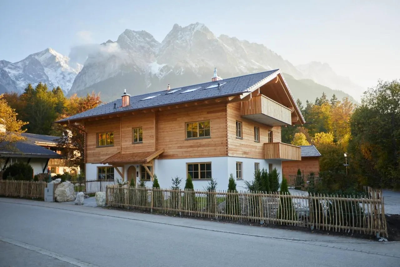 Zugspitzerei - Premium Chalet Ferienwohnungen Grainau Apartment